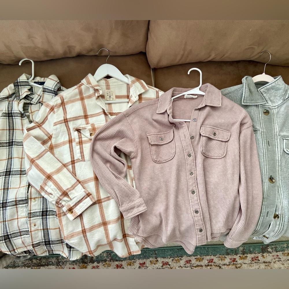 Shacket / cardigan bundle size small